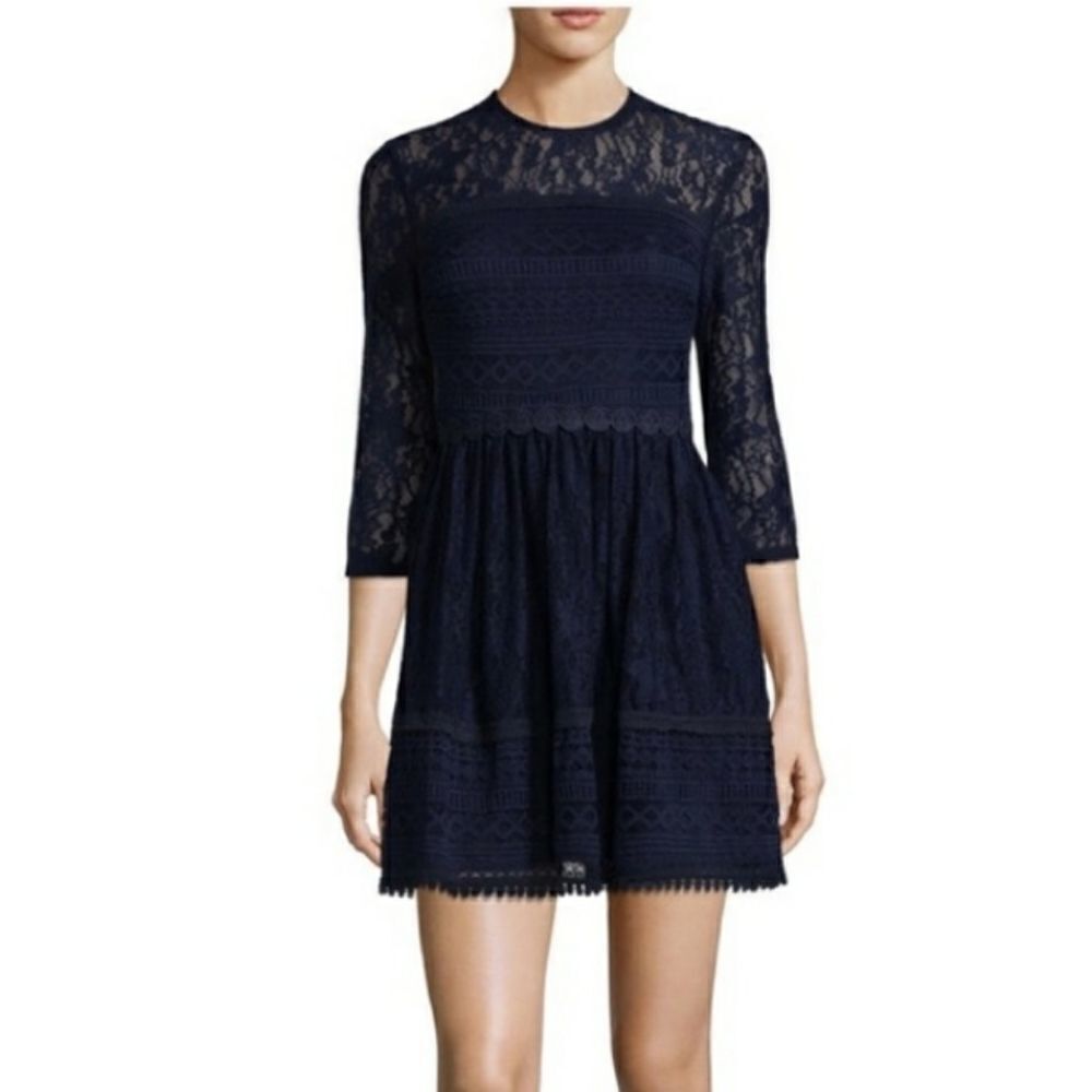City triangle Junior blue lace mini dress